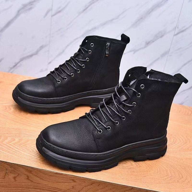 Pra*a casual shoes